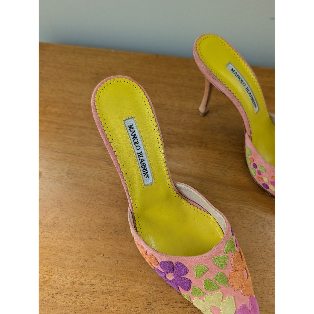 Vintage Y2K Manolo Blahnik Pastel Floral Suede Pointed Toe Mules - Picture 6 of 16